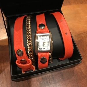La Mer wrap around watch